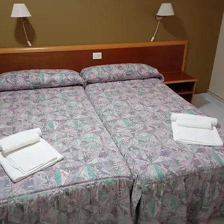 Hotel Leon Ii 2*