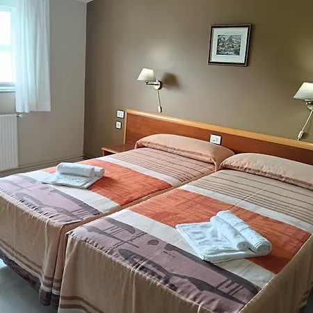 Hotel Leon Ii