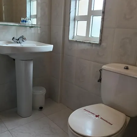 Leon Ii Hotel 2*